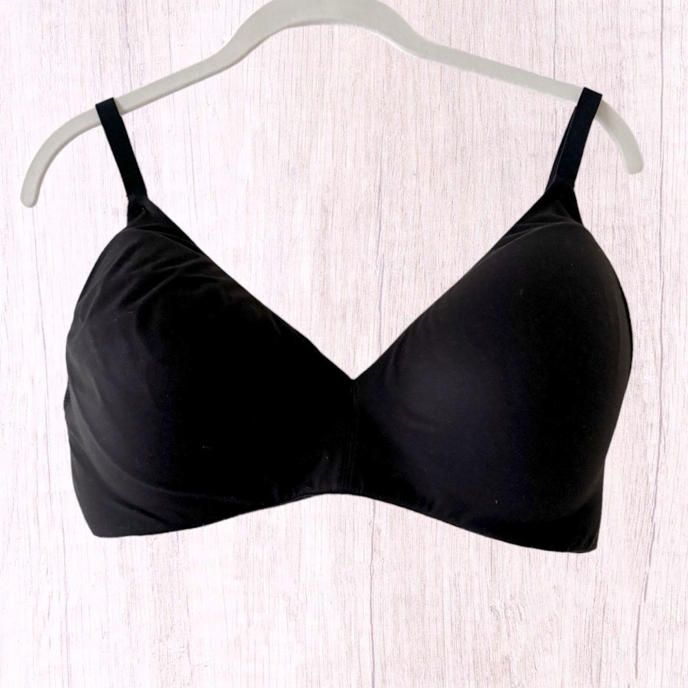 Soutien-gorge Victoria's Secret No Wire – Taille 36D – Doublé Violet Doux – Occasion Très Bon état